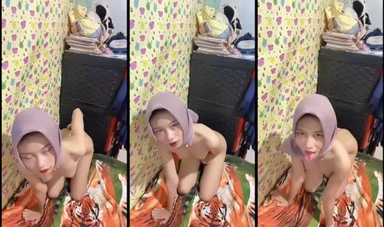 Bokep Jilbab Tocil Nakal Sange Dikamar Kos