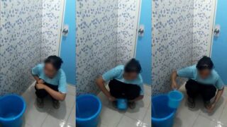 Bokep ngintip twiter abg smp lagi pipis