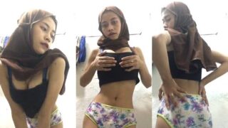 Kumpulan bokep viral jilbab pamer tubuh doi
